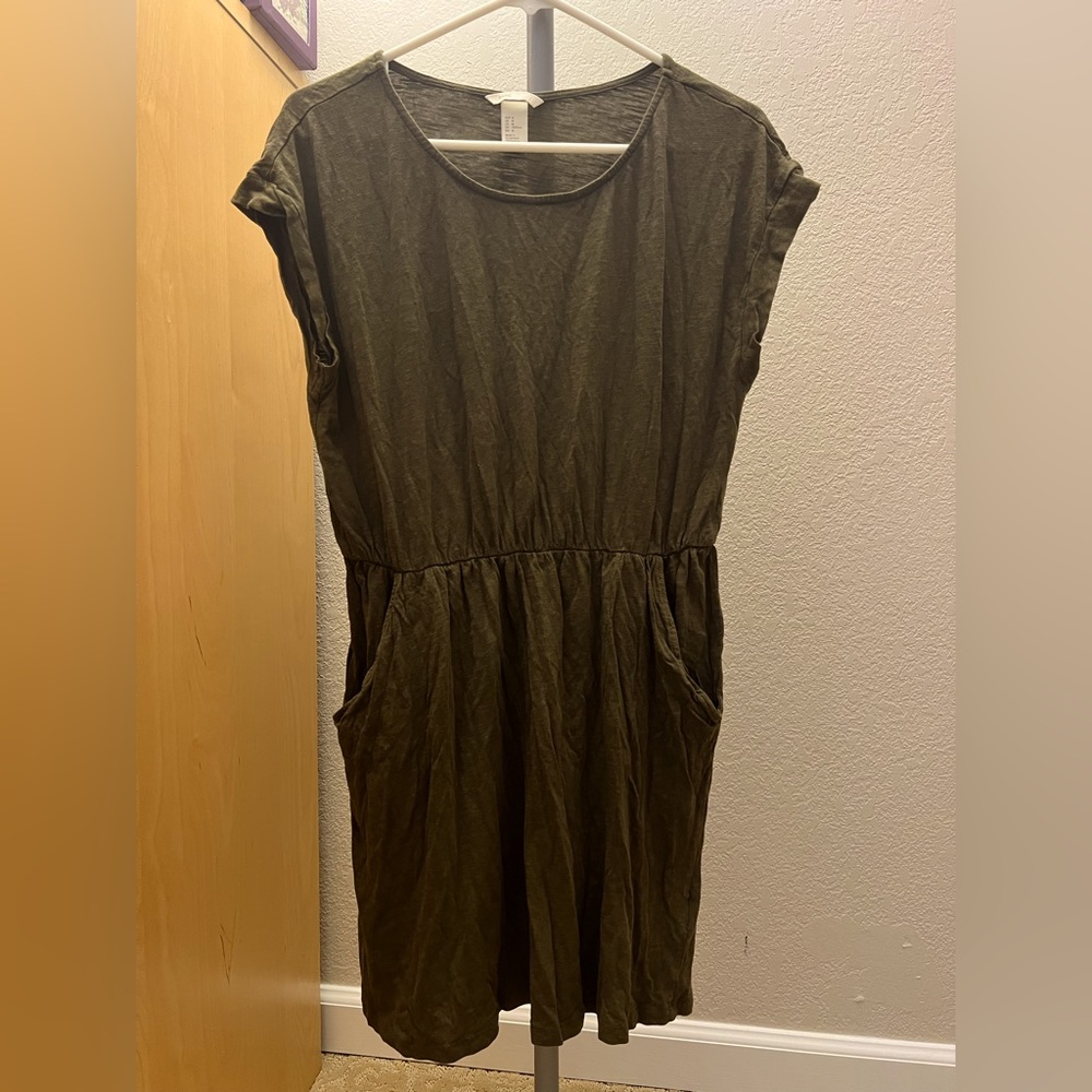 Dark green forest tunic H&M short sleeve dress with pockets